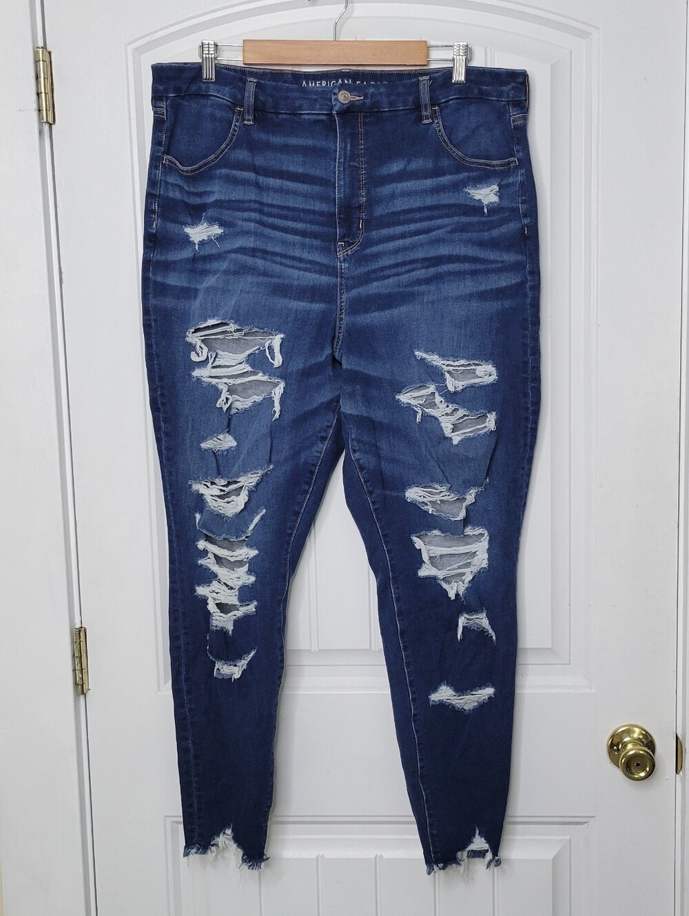American Eagle Outfitters Distressed Highest Rise Jegging